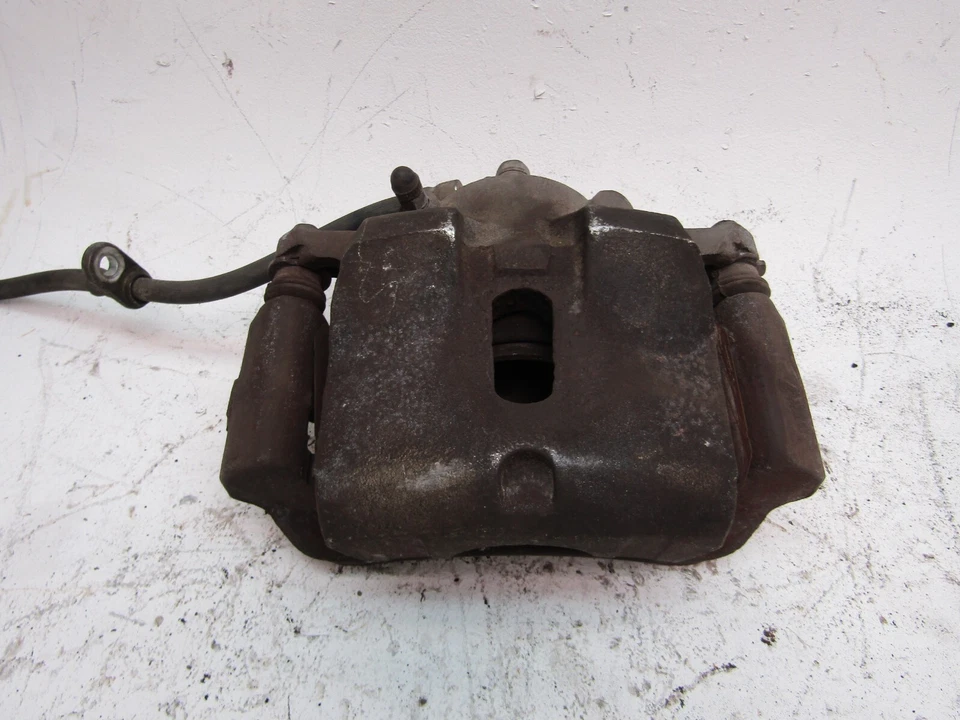 Pinza de freno piloto 2003 2008 HONDA lado derecho pasajero rueda delantera OEM Foto 2 de 4