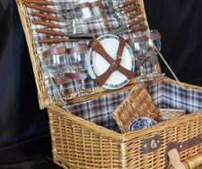 Large Premium Vintage Picnic Basket