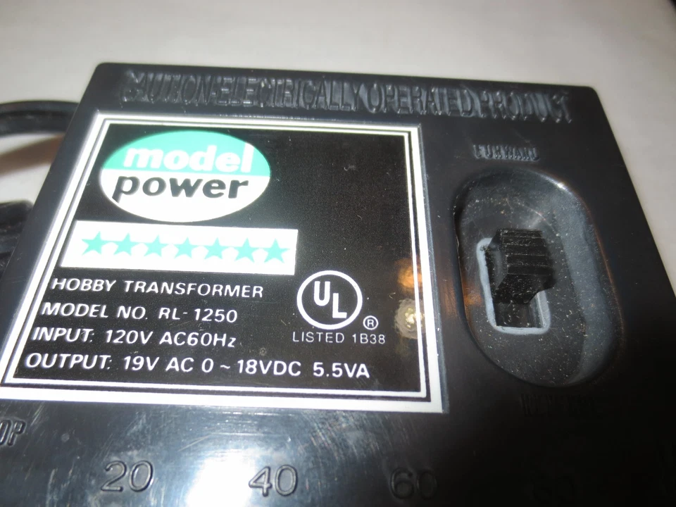Model Power RL-1250 Hobby Transformer W/ Direction & Speed Controls - Image 2 of 4