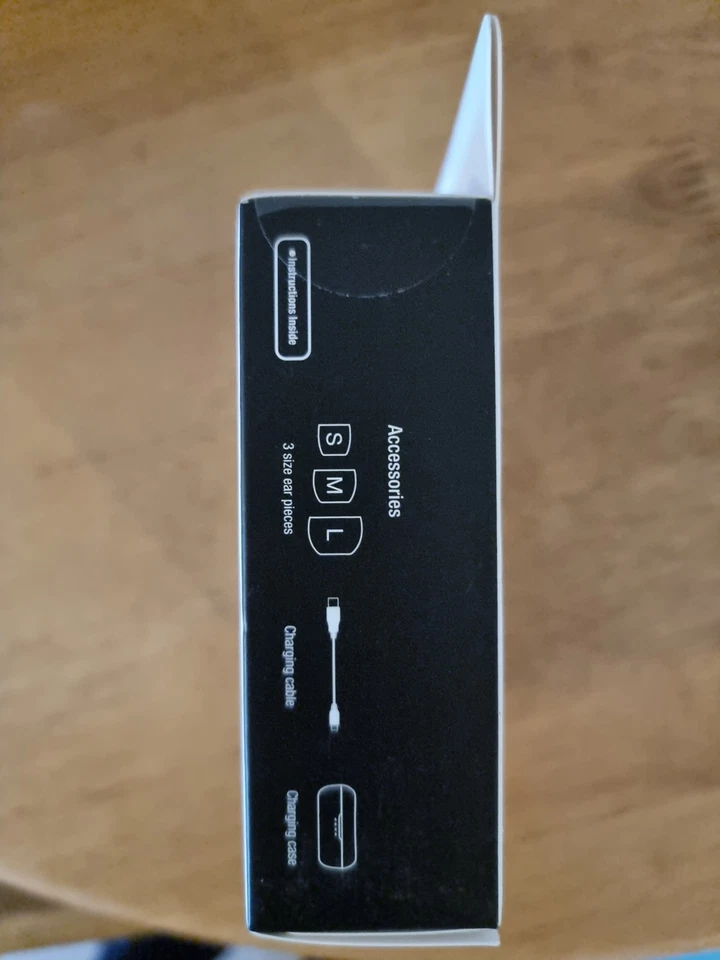 JVC HA-B5T True Wireless Bluetooth Earbuds,12 hours battery (white+Black )NEW. - Image 4 of 4