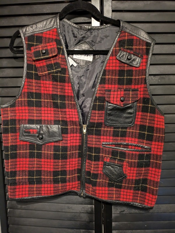 Cedars Vintage Leather and Wool Red Plaid  vest Size L Lined EUC