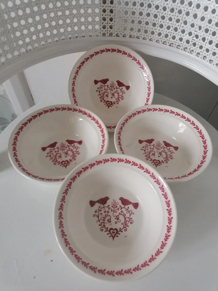 13 Portmeirion Jan Constantine Red Hearts Pottery Items Bowls and Plates. VGC - Image 3 of 4