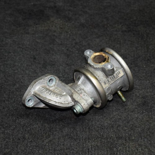 AUDI A8 D2 Rechtes AGR-Ventil 078131102 078131166 3.7 Benzin 191 kW 2001