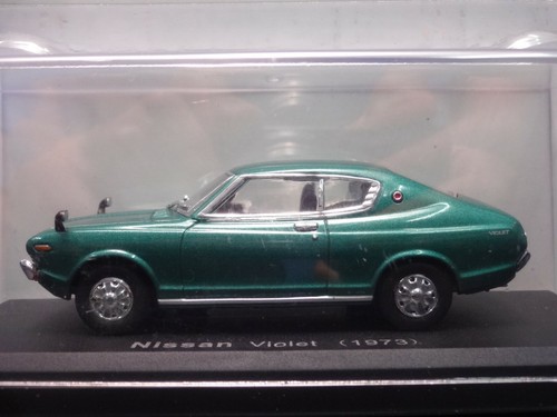 Nissan Violet 1973 Green 1/43 Scale Box Mini Car Display Diecast Vol 49 - Picture 3 of 12