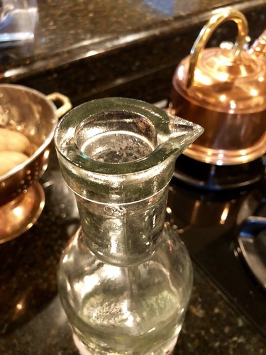 Vintage The Milk Protector Bottle "Absolutely Pure Milk" Glass Milk Bottle - 第 2/6 張圖片