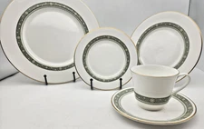 Royal Doulton RONDELAY Dinner, Salad Plate, Bread & Butter Plate, Cup/Saucer