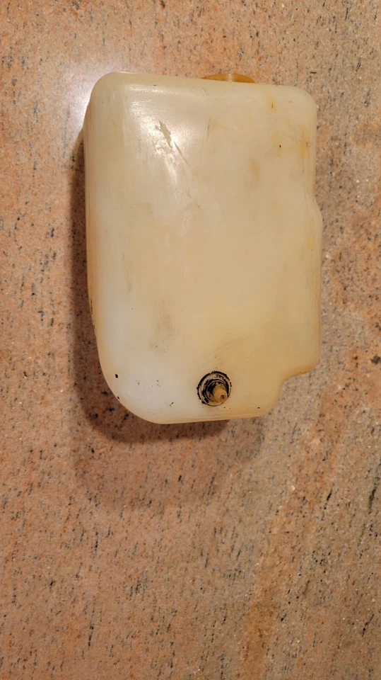 Botella lavadora Mercedes-Benz R107 1972-1975 Winshield 450SL 450SLC 350SL VDO RARA Foto 3 de 4