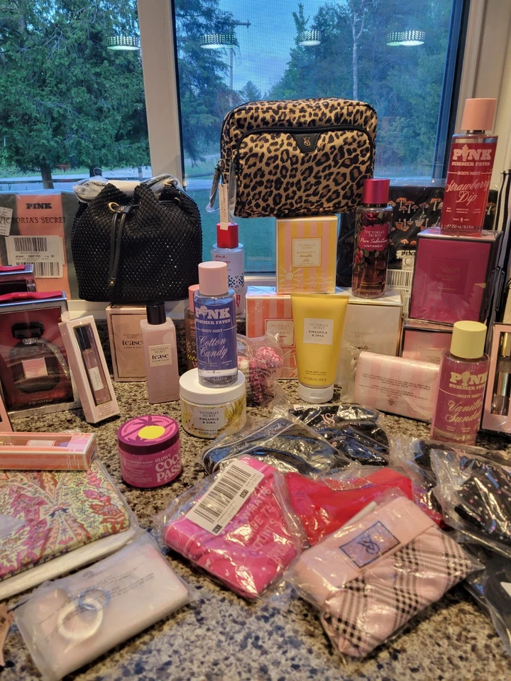Victorias Secret/Pink Surprise Lot Mixed Items $200 Worth of Items For $100 New - Image 3 of 4