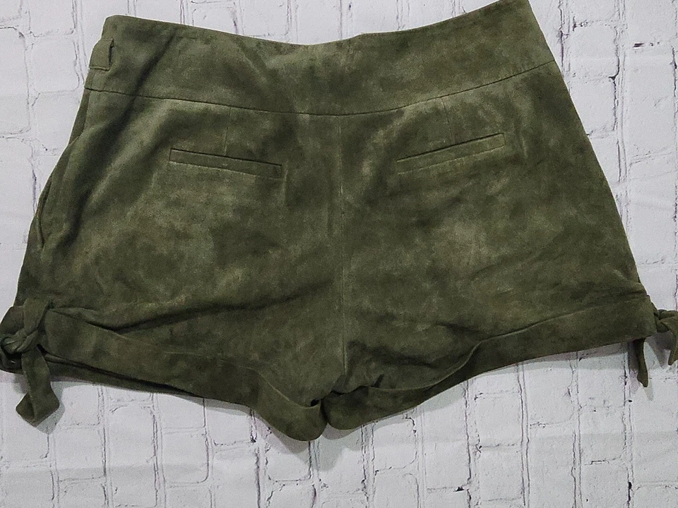 Шорты плиссированные замшевые оливково-зеленые Cynthia Steffe - Изображение 3 из 4