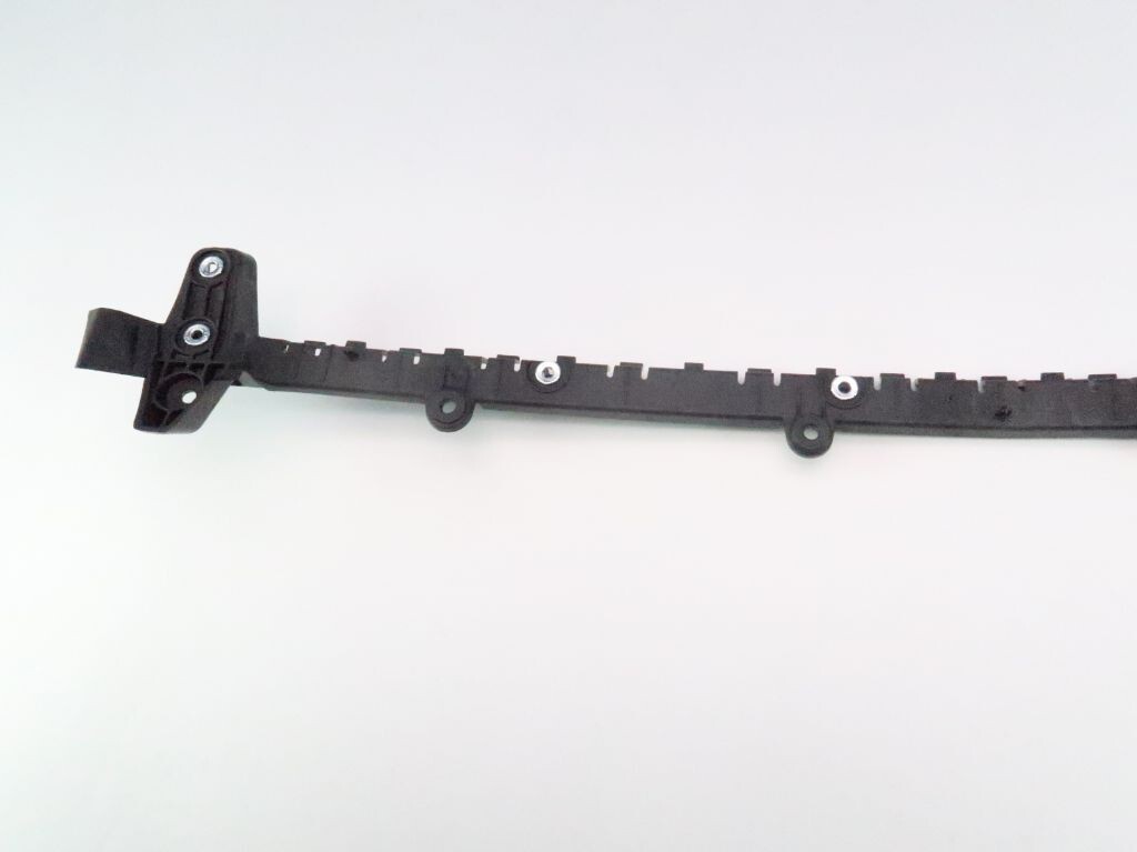 Bentley Continental Gt Gtc Flying Spur radiator grille retaining strip 832
