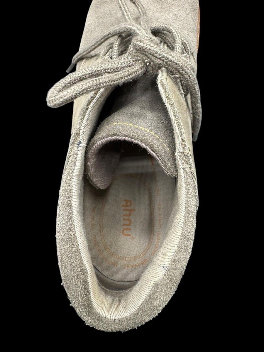Ahnu Chukka Boots Men display picture 1