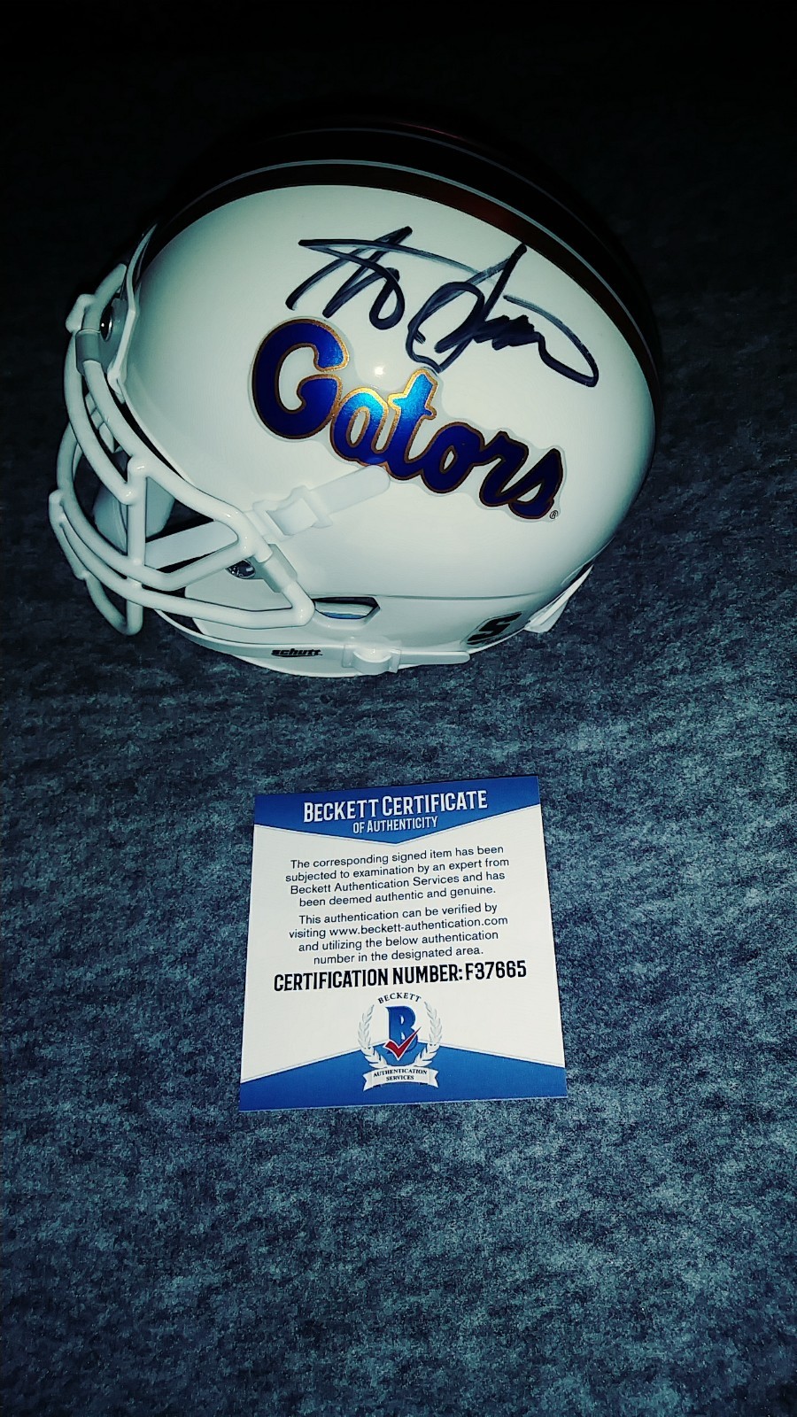 steve spurreir Autographed Signed Florida Gators Steve Spurrier mini Helmet COA Beckett 