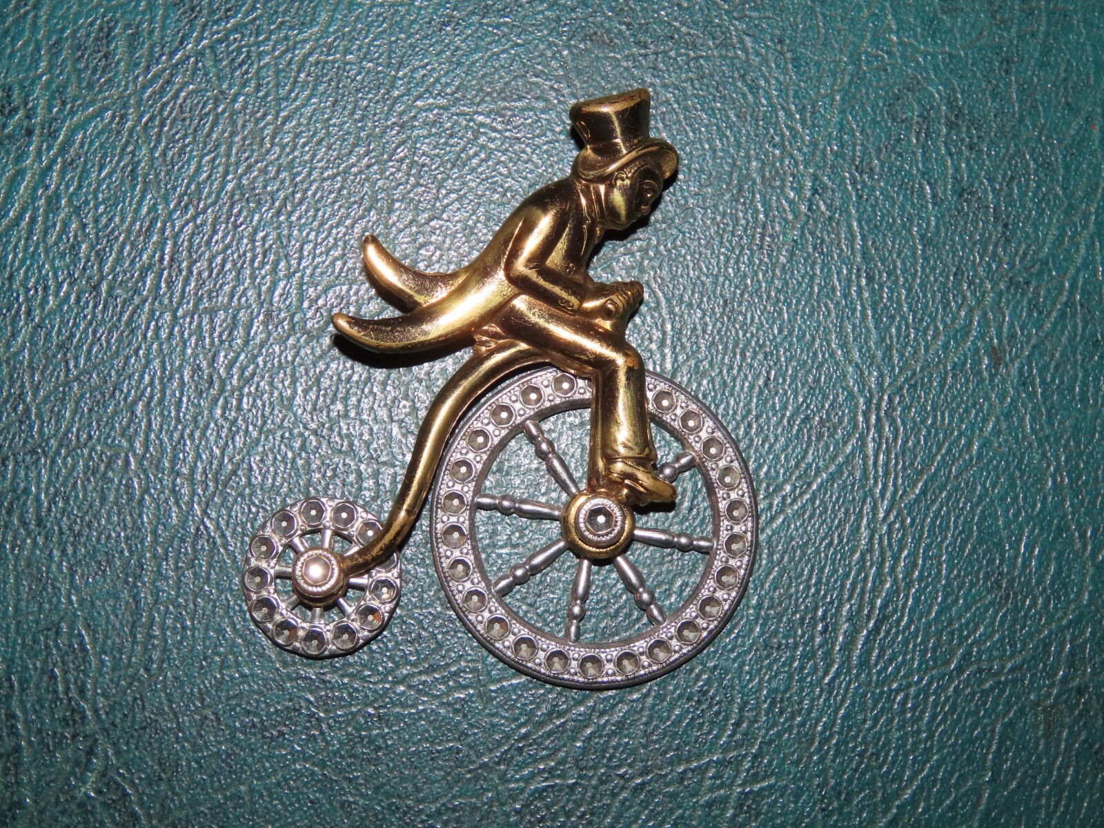 1930s PENNY FARTHING HIGH WHEELER BICYCLE PIN BROOCH MAN IN TOP HAT | eBay