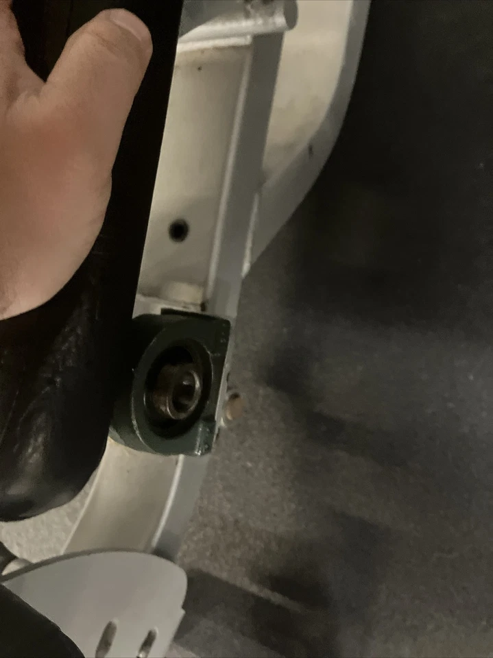 Banco ajustable de fuerza de martillo DOCK N LOCK - Resistente tiene capacidad para más de 1000 libras Foto 4 de 4