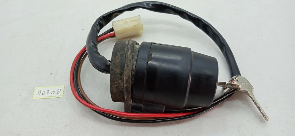 Interruptor principal de encendido Yamaha DT100 MX100 DT125 DT175 DT250 DT400 XT250 Foto 2 de 4