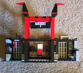 Lego ninjago set 70591 Kryptarium breakout 98% complete
