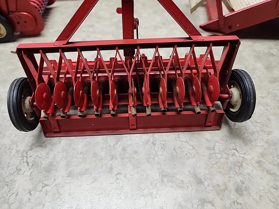 Vintage Tru-scale 1/16 Farm Toys Lot Of 7 Plow Hay Baler Combine Grain Auger - Image 3 of 4