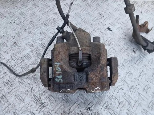 BMW 1 Cabrio E88 Bremssattel vorne links 2.00 Diesel 130kw 2010 24188385