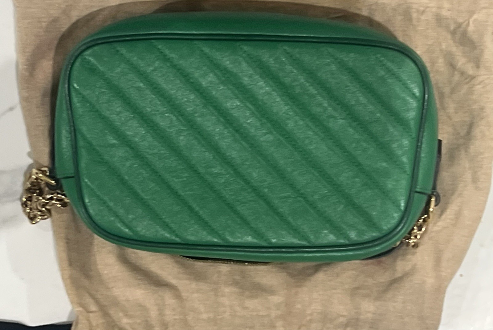 AUTHENTIC GUCCI EMERALD GREEN CAMERA BAG – With O… - image 3
