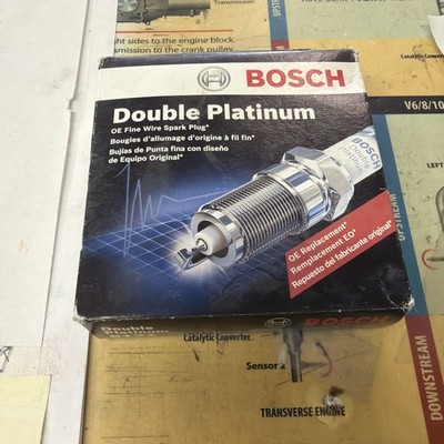 Spark Plug Bosch 8121 (Pack of 4)