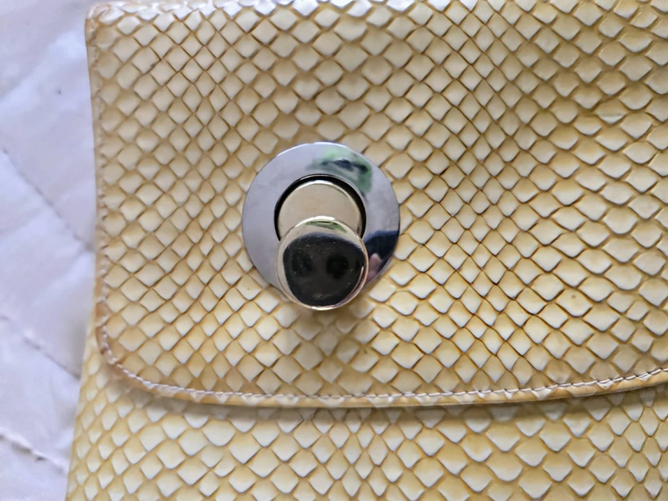 Винтажный 1960-х MEYER желтый змеиной кожи верхняя ручка сумочки w уникальный застежки мод MCM - Изображение 3 из 4