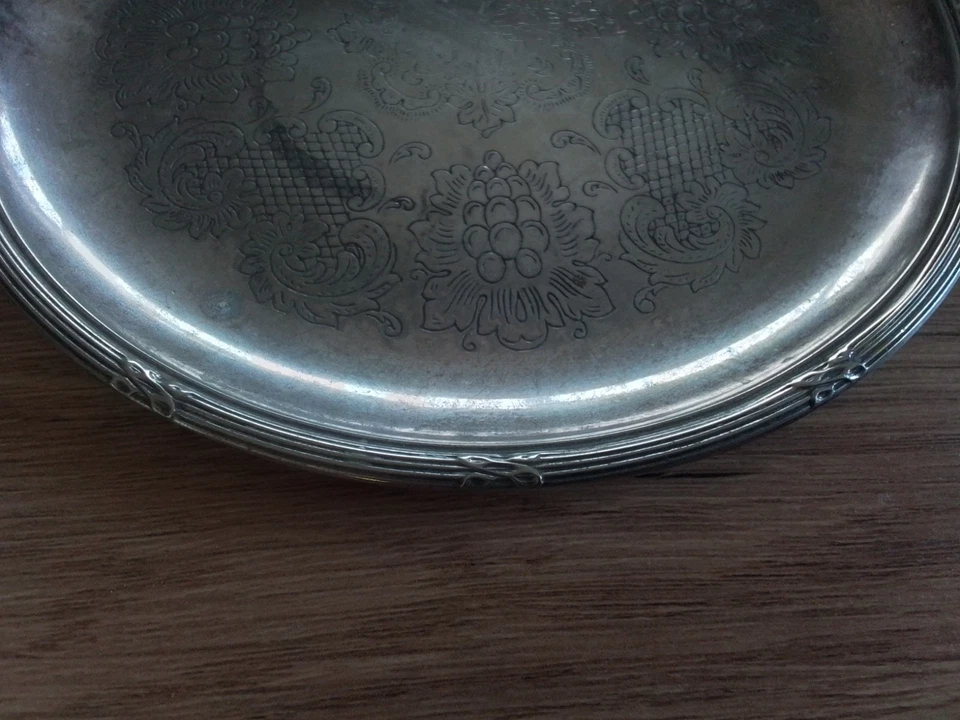 petit plateau argent ? metal argenté ? - Photo 3/4