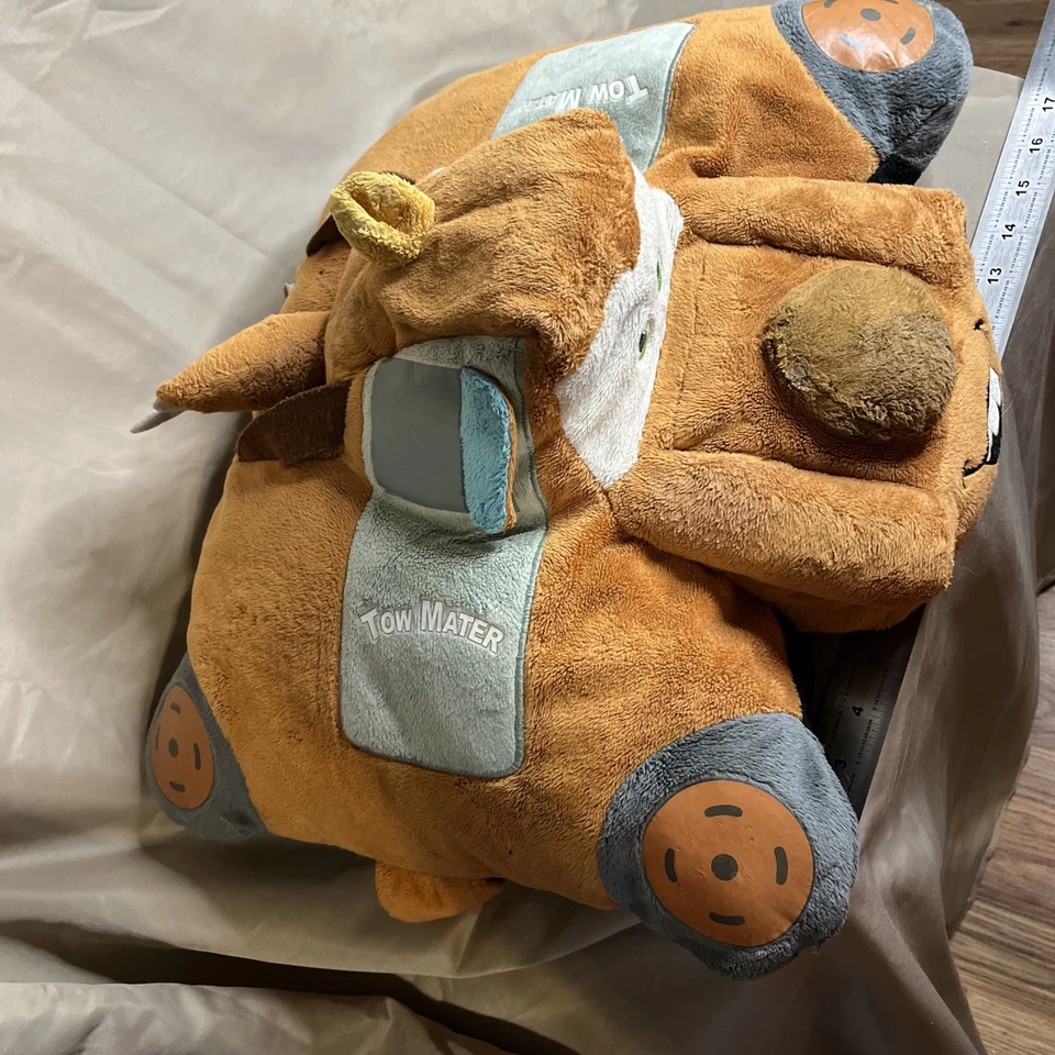 Disney Pixar Cars Tow Mater Almohada Mascota 19"x17" Foto 3 de 4
