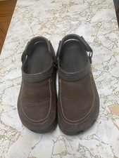 crocs yukon size 11 mens brown