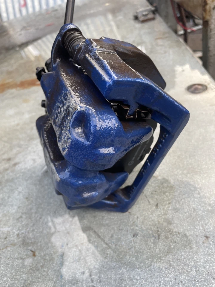 Pinza de freno trasera lado derecho bmw m5 f10 (berlina) Foto 3 de 4