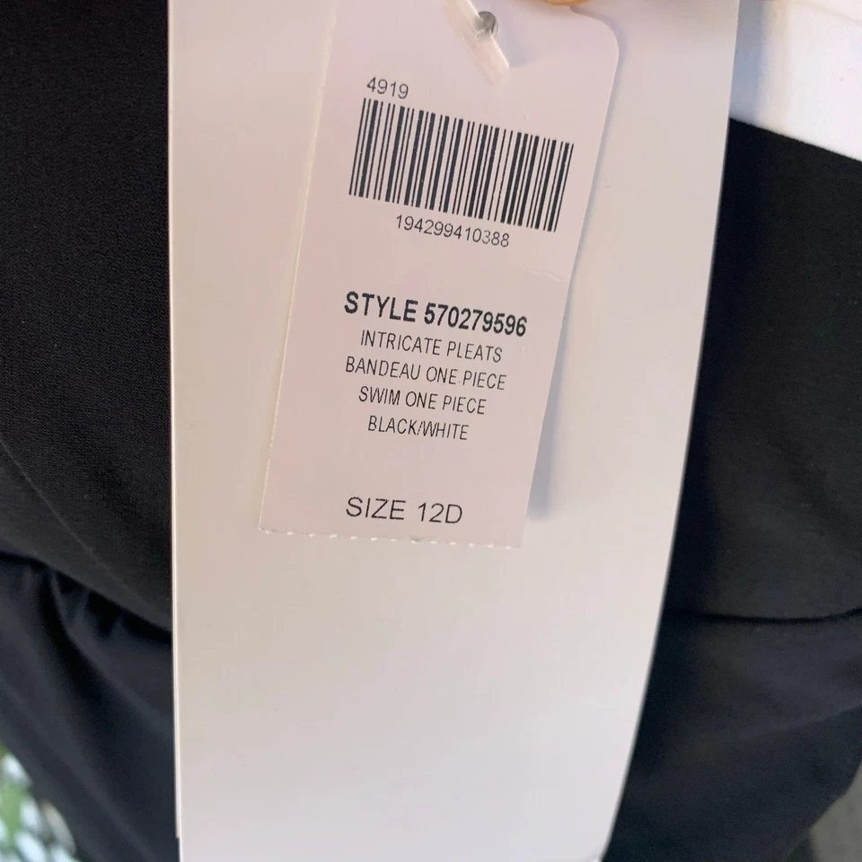 Christina One Piece NWT Women's Size 12D Bandeau Black White Intricate Pleats - Image 4 of 4