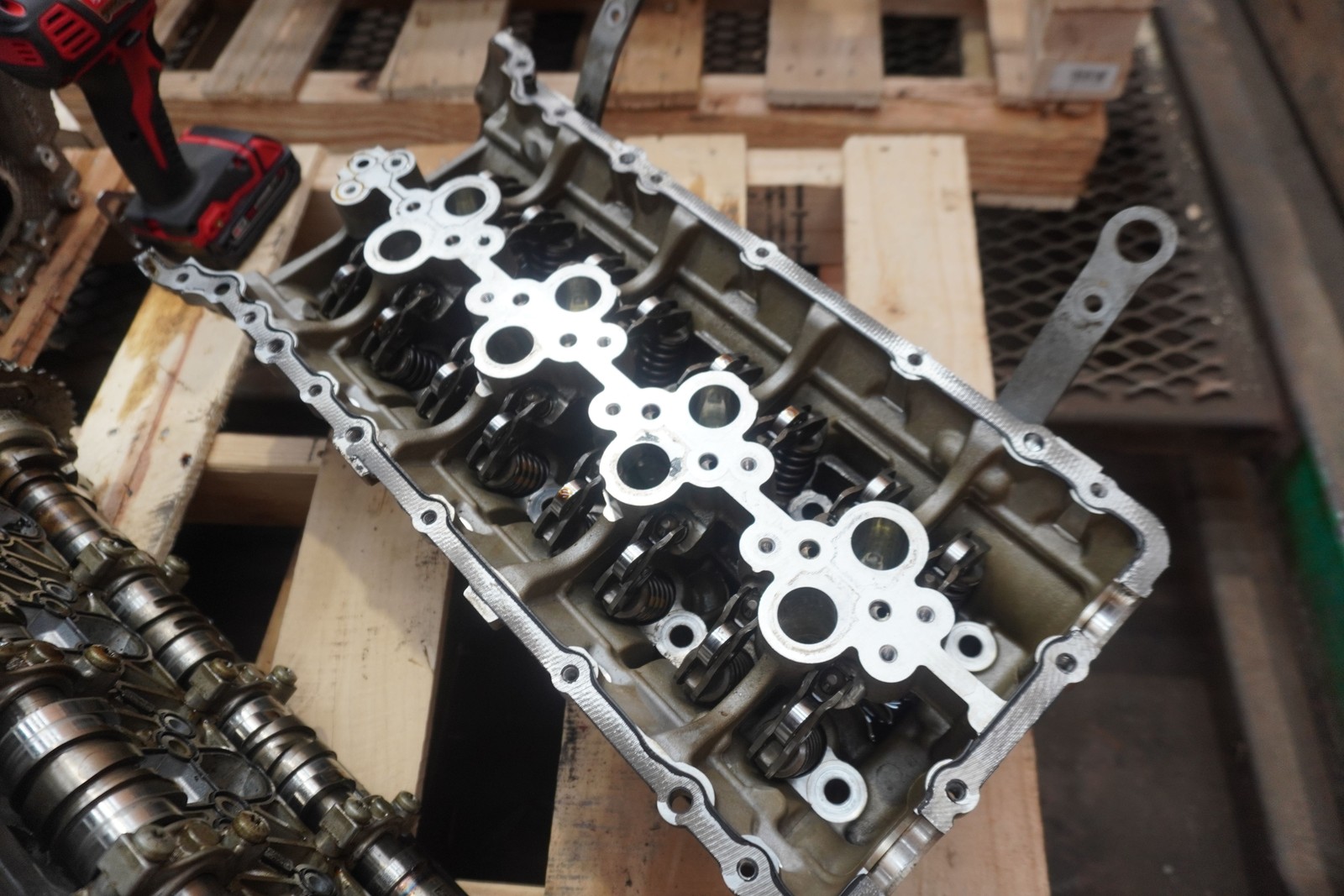 4.0l Right Engine Motor Cylinder Head W/ Camshafts Lamborghini Urus 2019 *Note