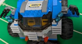 Lego - Alien Conquest 7066 - Complete and Assembled With Manuals