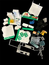 Zuru Mini Brands Display 24 MINI STORE Playset Convenience Store