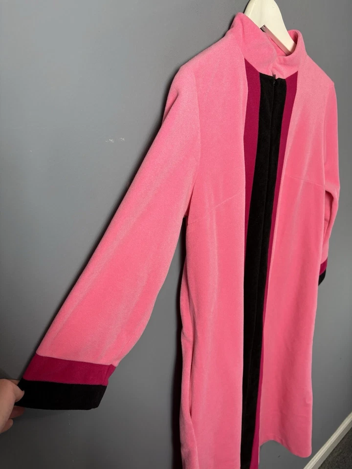 Bata de salón vintage años 70 VANITY FAIR para mujer talla 12 rosa chicle/negro a rayas Foto 3 de 4