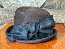 Vintage Marianne Willer Wollm&uuml;tze gr&uuml;n Schleife stilvoll warm Stunner sehr guter Zustand