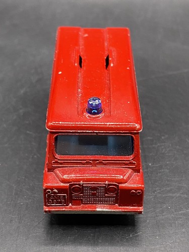 Matchbox Lesney #57 Land Rover Fire Truck Red Vintage Collectible Toy Car - Picture 5 of 7