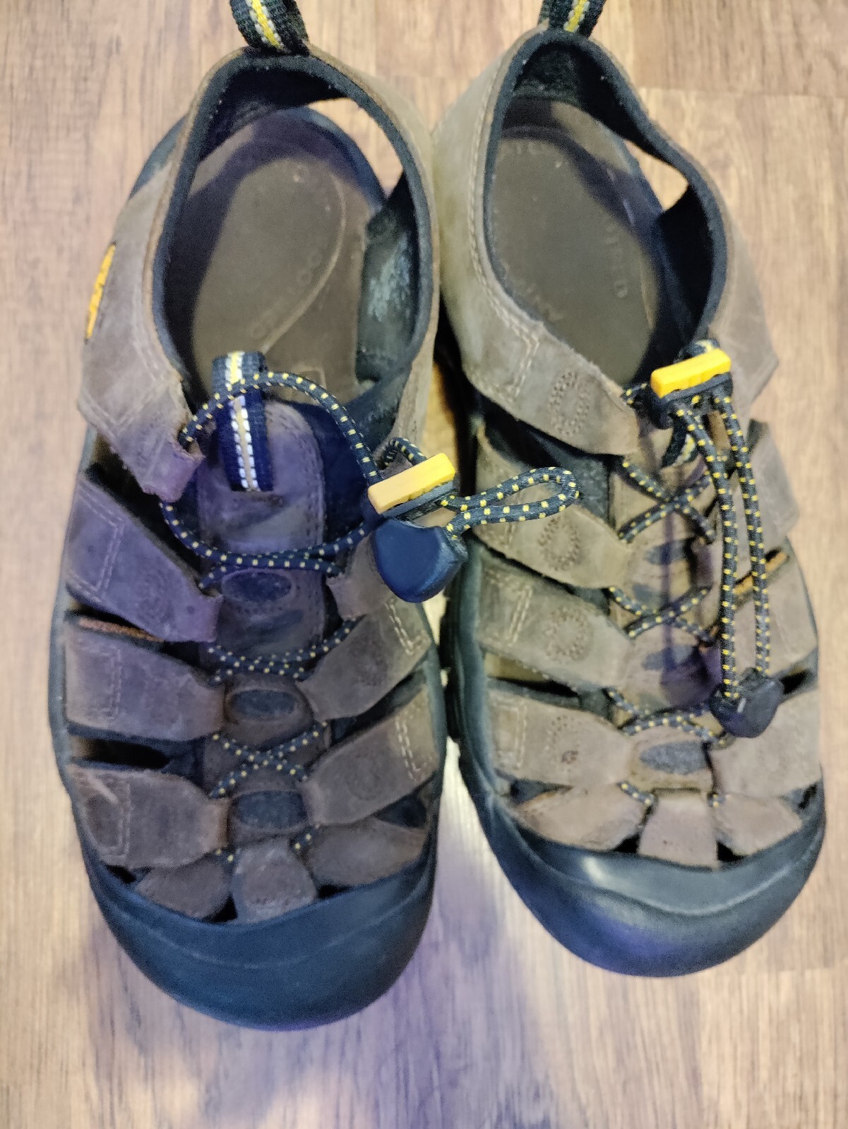 Sandali sportivi Keen Newport H2 in pelle marrone impermeabili da uomo taglia 7