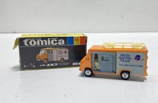 Tomica Isuzu Elf Hi Roof Racing Team Diecast Model Car Orange Blue 1 81