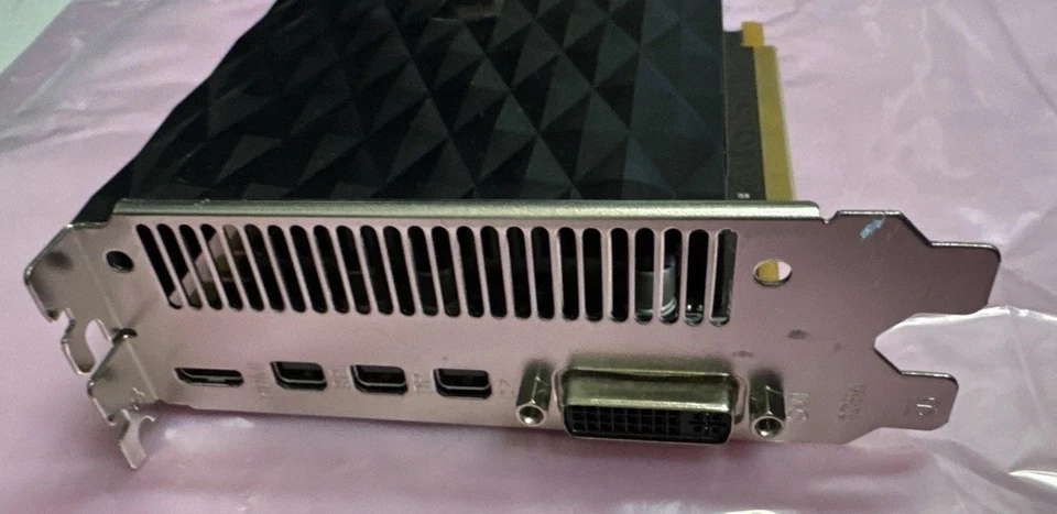 Tarjeta de gráficos PNY NVIDIA GeForce GTX 970 4 GB GDDR5 VCGGTX9704xPB Foto 2 de 4