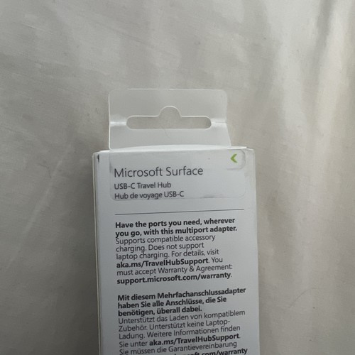 Microsoft Surface USB-C Travel Hub - Black - 第 2/4 張圖片