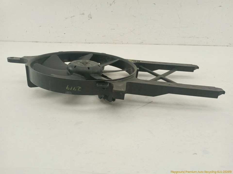 Conjunto de ventilador de radiador Nissan Xterra 4.0L 6 cilindros compatível com 2007-2015 07 - Imagem 3 de 4