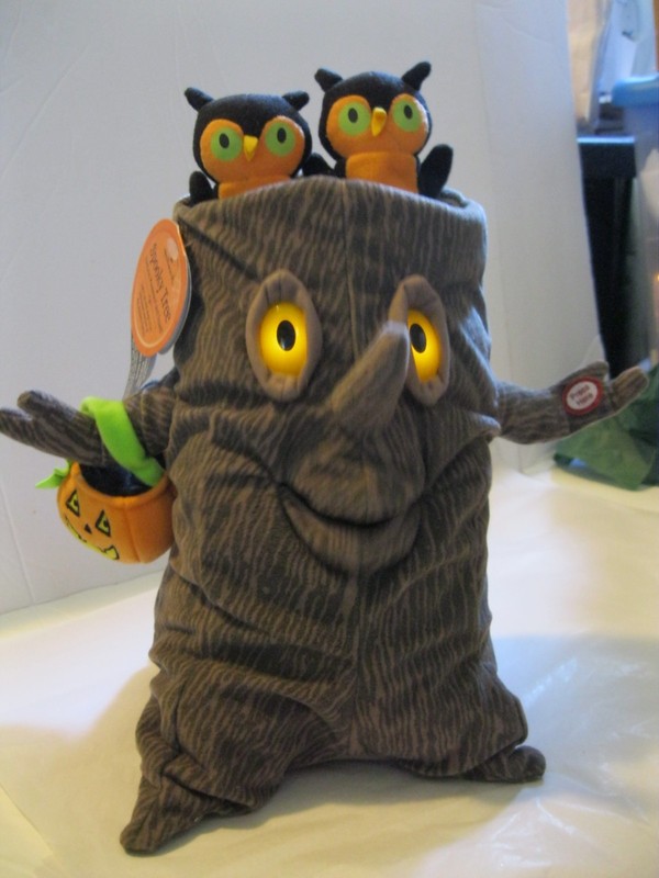 Hallmark Animated Halloween Spooky Tree Owls And Pumpkin Plush Sings See Video