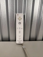 Genuine Nintendo Wii White Controller Remote Wand RVL-003 Wii Motes
