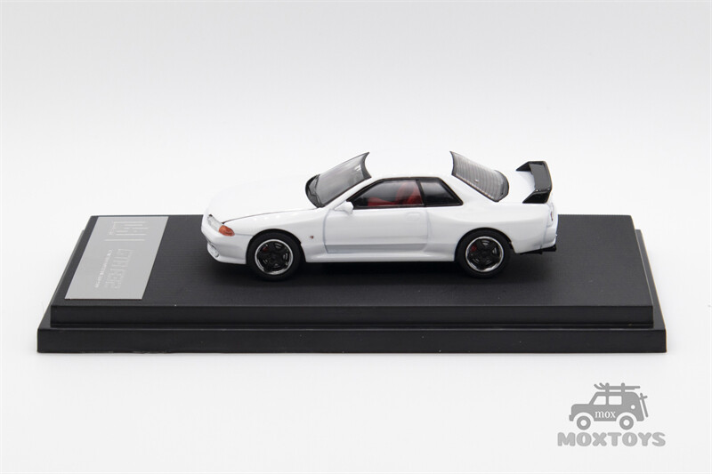 Cool ART 1:64 Nissan GT-R R32 White/Black Diecast Model Car Cool ART 1:64 Nissan GT-R R32 White/Black Diecast Model Car