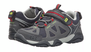 stride rite tennis shoes