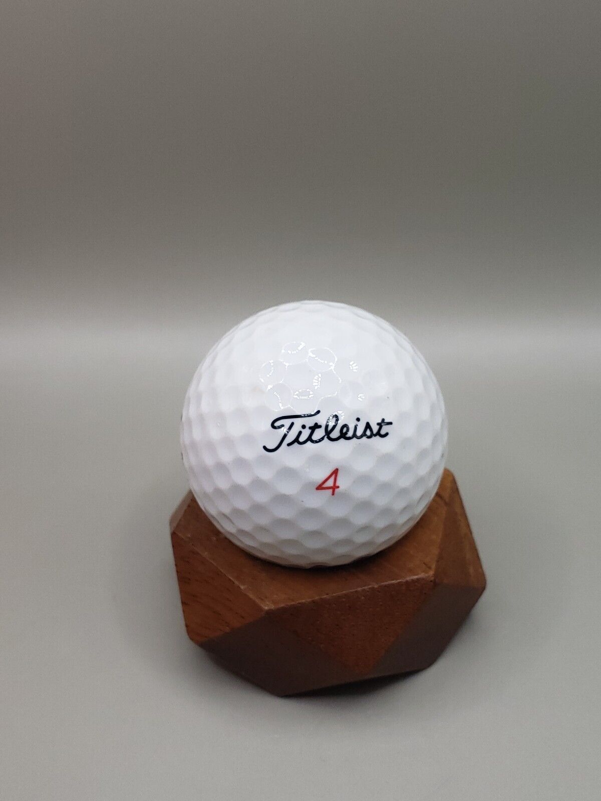 VH1 Titleist 4 Golf Balls Hvc 90 Super Rare Collectible