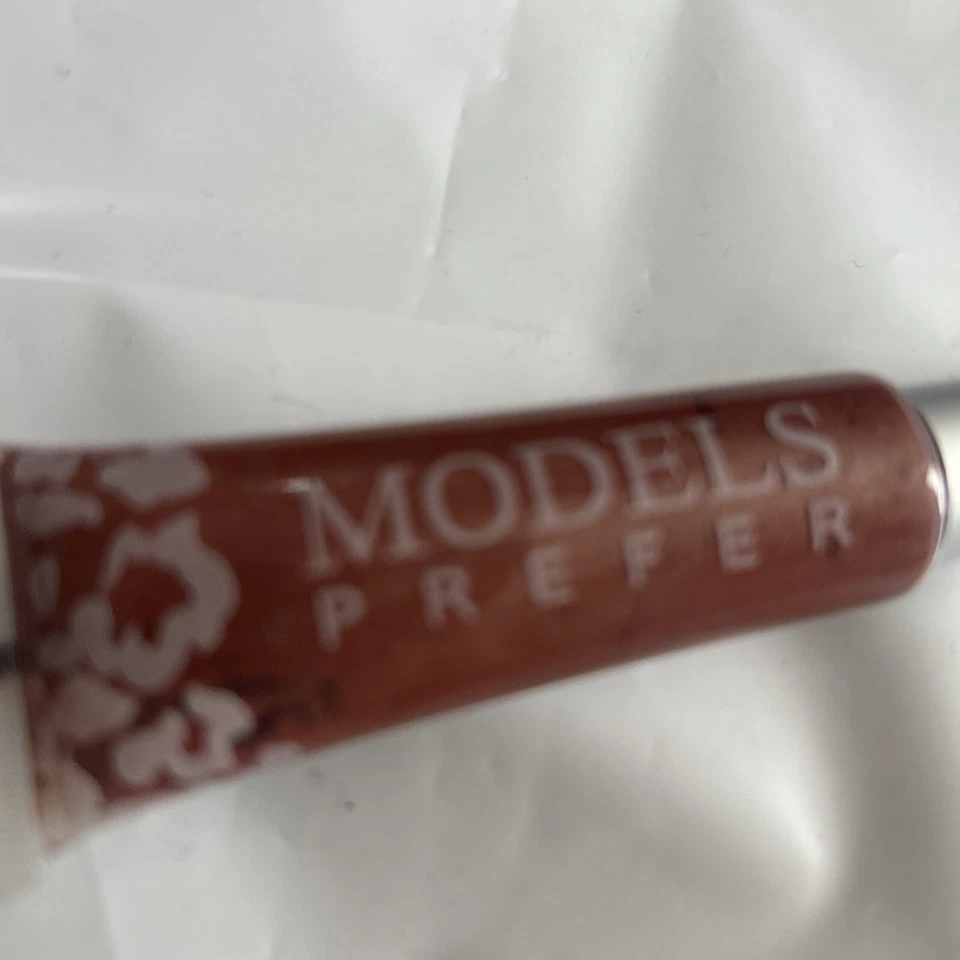 Models Prefer Lip gloss Provocative pink (deep Mauve) Shimmer Vintage Rare tube - Image 3 of 4