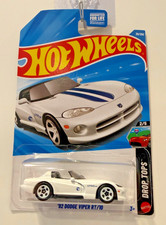 2026 Hot Wheels  B case ‘92 Dodge Viper RT/10 Treasure Hunt