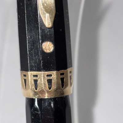 Wahl Eversharp Doric Black Resin Fountain Pen 14k F Nib Gold Seal Deco Band