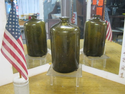 ~PRISTINE~1780-1800 BLACK/OLIVE*FLORIDA KEYS OCEAN DIVE* OPEN PONTILED DUTCH JAR